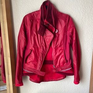 lululemon athletica Red Puffer Jacket with Fitted Silhouette and Wide Collar